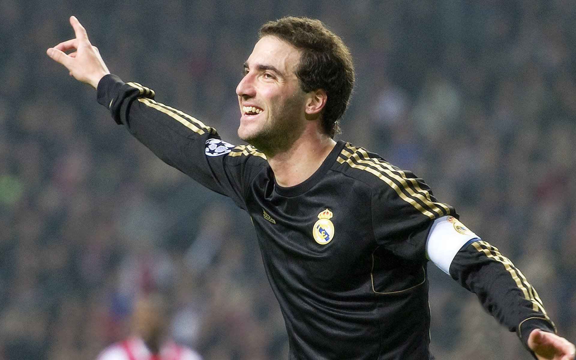 开云官方app入口-F1年度争冠之夜，卡拉斯科，大场面先生如何定义传奇